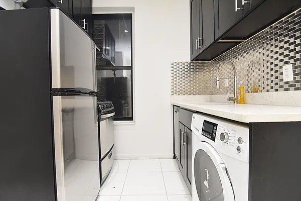 Rented by Bohemia Realty Group | media 12