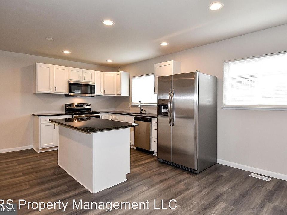 2nd image of 8 Cree Ct