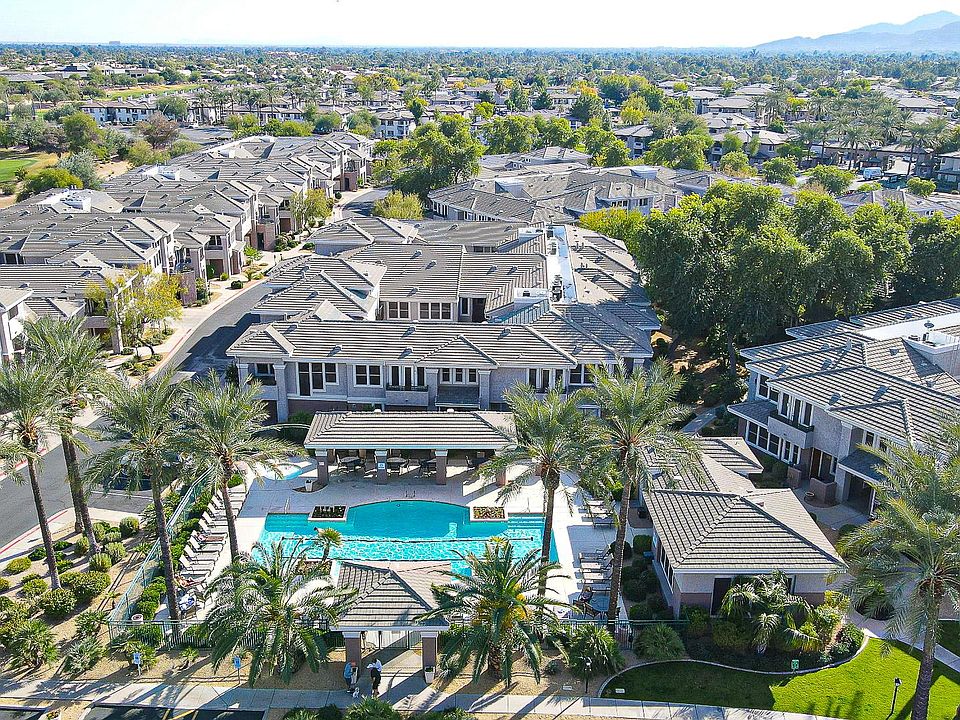1st image of 15221 N Clubgate Dr Unit 1061