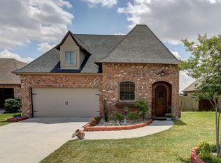 404 Birchview Dr, Broussard, LA 70518