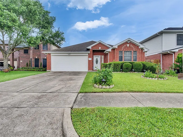 7211 Canda Ln — Photo 2