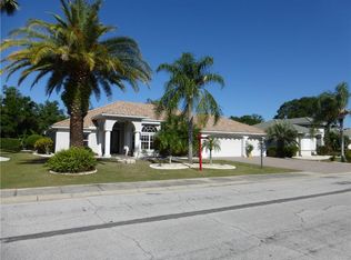 2125 Platinum Dr, Sun City Center, FL 33573