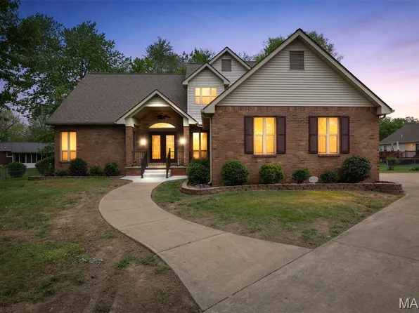 532 Loretta Ct, Farmington, MO 63640