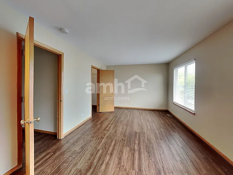 11S524 Rachael Ct — Photo 11