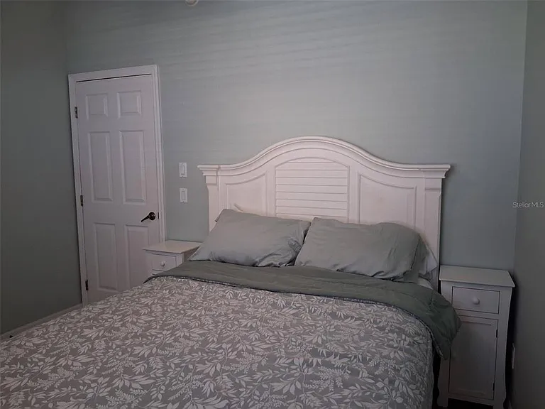 216 Berry St — Photo 37