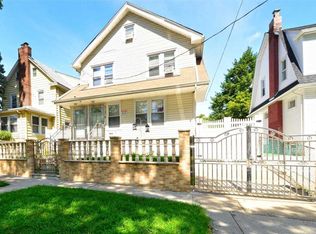 201 07 100th Ave, Hollis, NY 11423