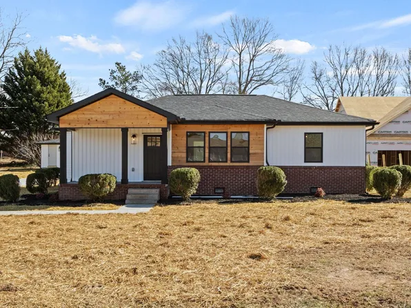 193 Pine Dr, Greer, SC 29651