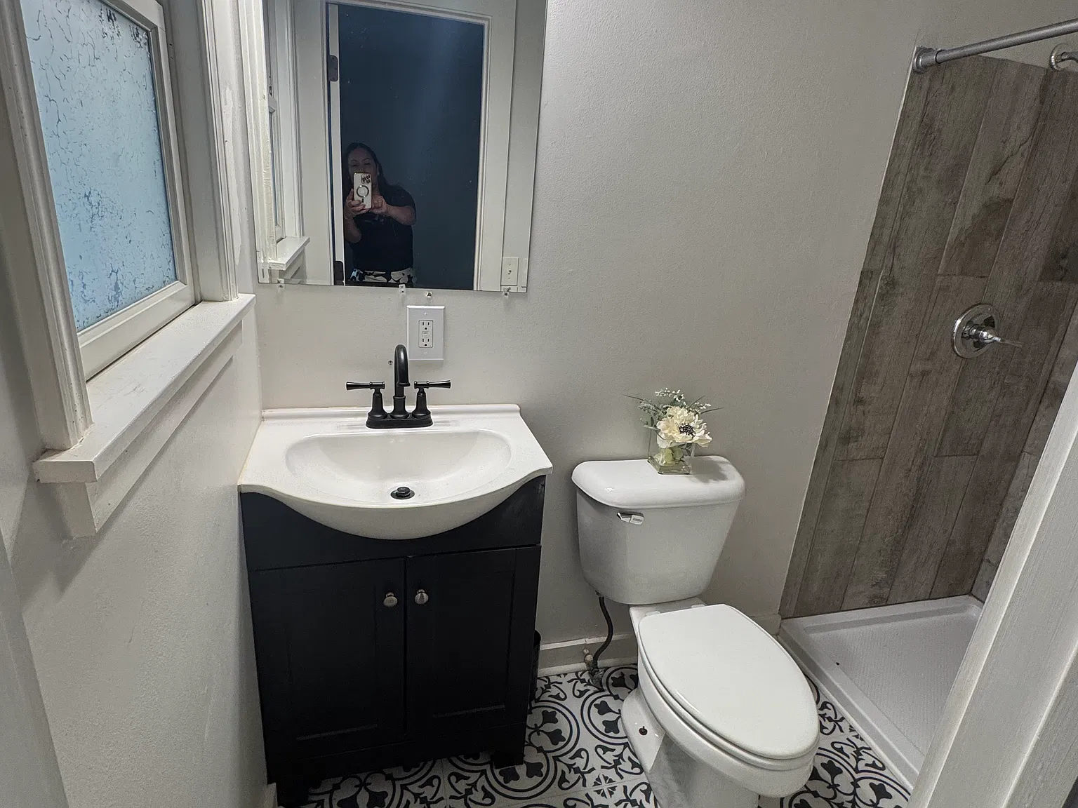 3 bed, 1158 sqft, $2,100 — Photo 4