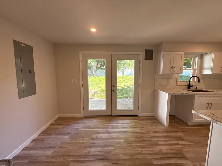12 Wesleyan Rd #2 — Photo 6