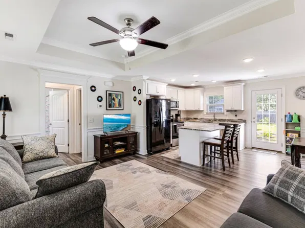 499 Pepperhill Rd, Southport, NC 28461