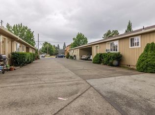 738 W 11th St, Medford, OR 97501