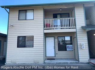 1084 SE 4th Ave APT 101, Oak Harbor, WA 98277