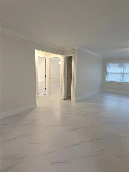 18600 Miami Blvd #604 — Photo 2