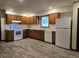 1022 E Jean St, Springfield, MO 65803