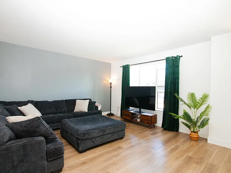 313 Estate Dr — Photo 30