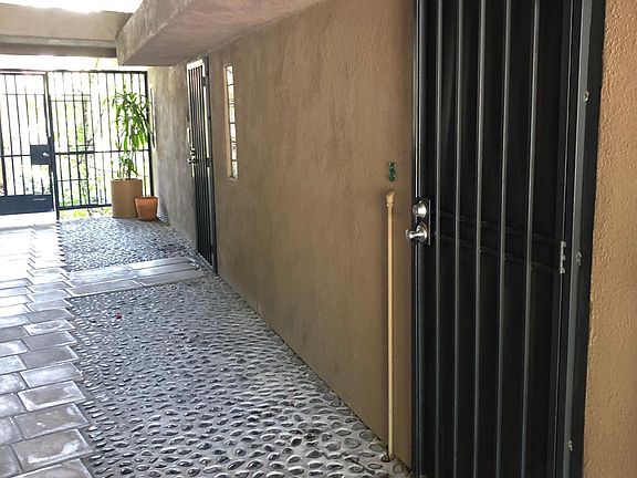 2nd image of 3742 Landa St APT 5