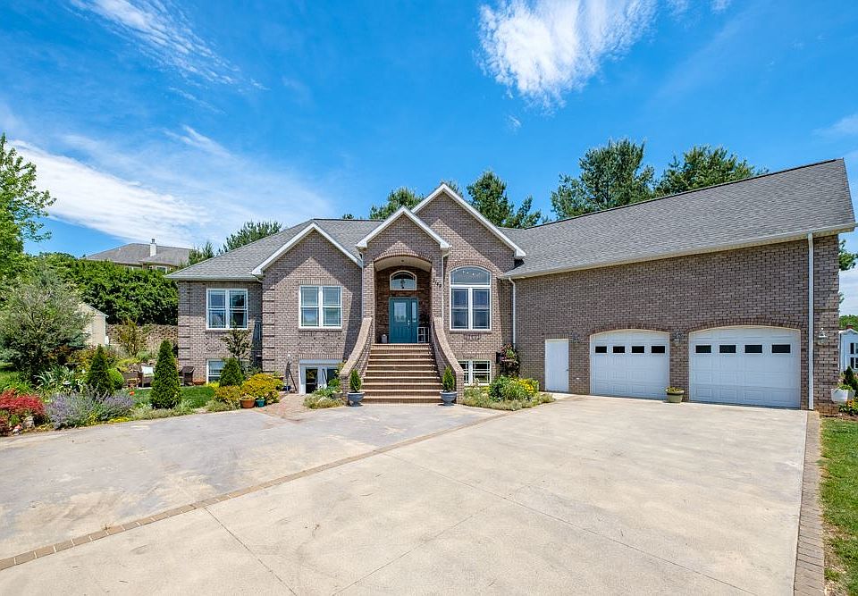 1st image of 3149 Shen Lake Dr