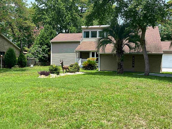 2nd image of 1710 Crooked Pine Dr.