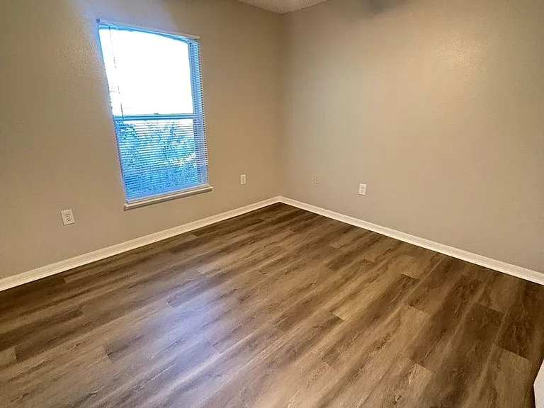 1613 Sail Dr — Photo 13