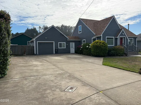 111 NW 58th St, Newport, OR 97365