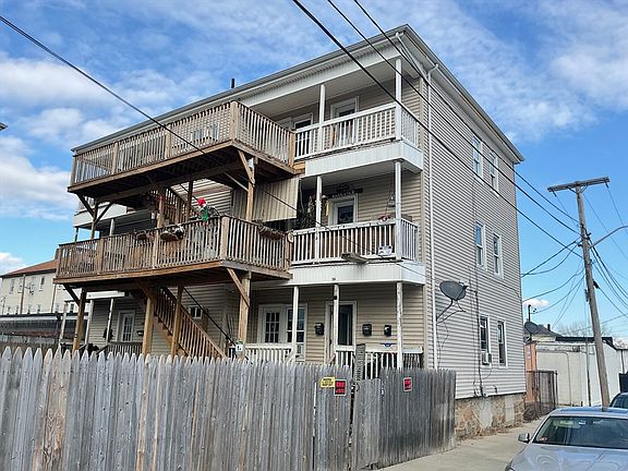 2nd image of 188-194 Nashua St