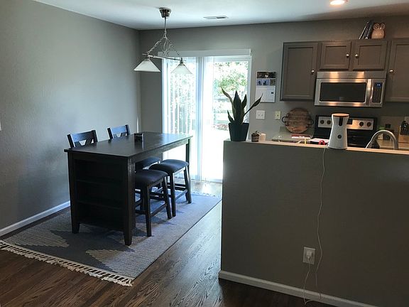 4th image of 4437 W Kenyon Ave