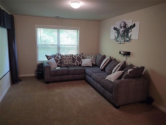 4th image of 6549 Bluffview Dr