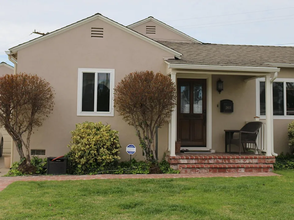 2803 E 220th Pl