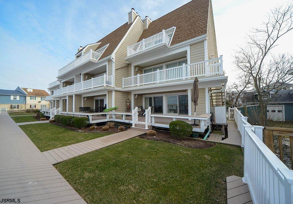 1st image of 620 Pleasure Ave #620