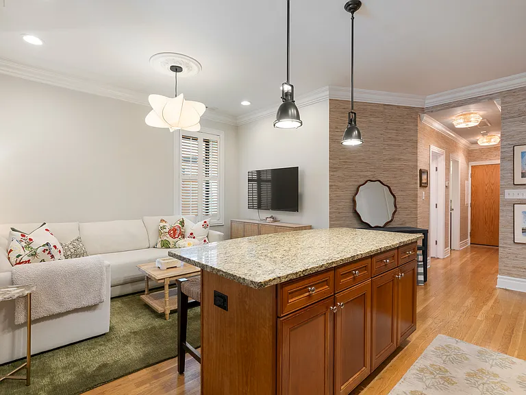 1709 N Crilly Ct #1E — Photo 7