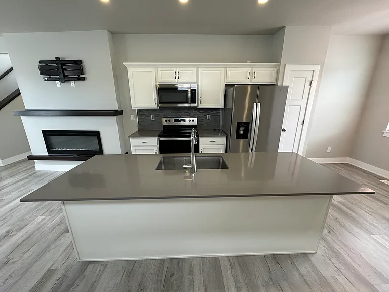 1500 NE Polk Dr — Photo 4