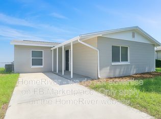 9043 109th Ave, Seminole, FL 33777