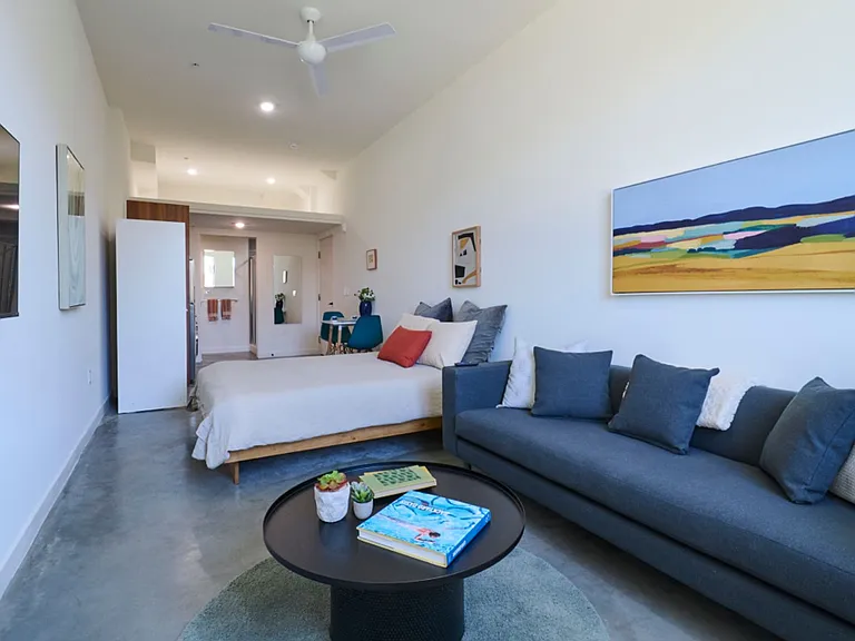 Arroyo LA Designer Studio Community Living — Photo 30
