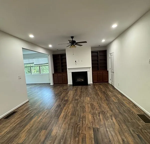 421 Morgans Creek Ct NW — Photo 5