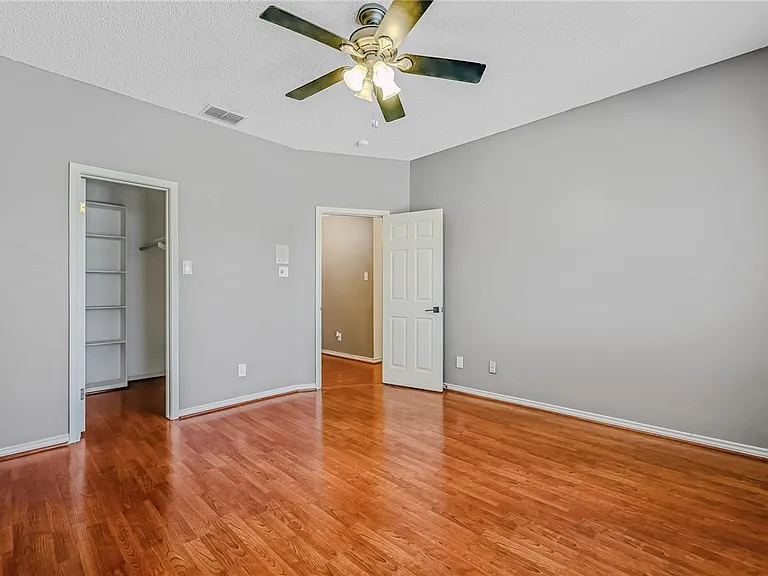 5917 Harvest Hill Rd — Photo 29