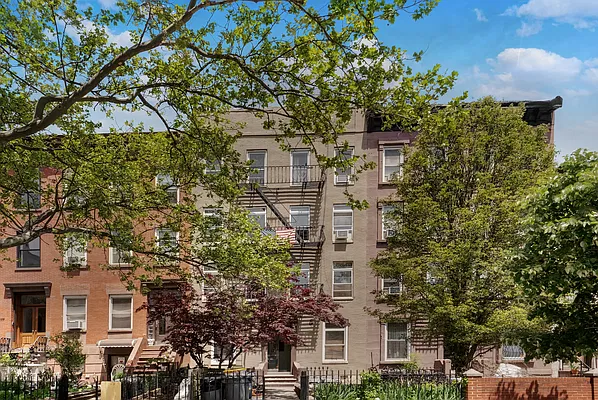 Rented by Twyford Real Estate | media 8