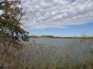 760 Lake St W, Avoca, MN 56114