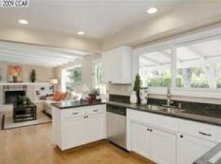 3035 Cafeto Dr, Walnut Creek, CA 94598