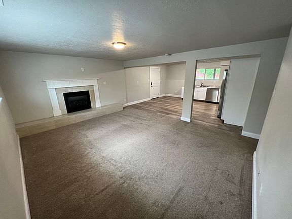 2nd image of 1025 N 200th St E