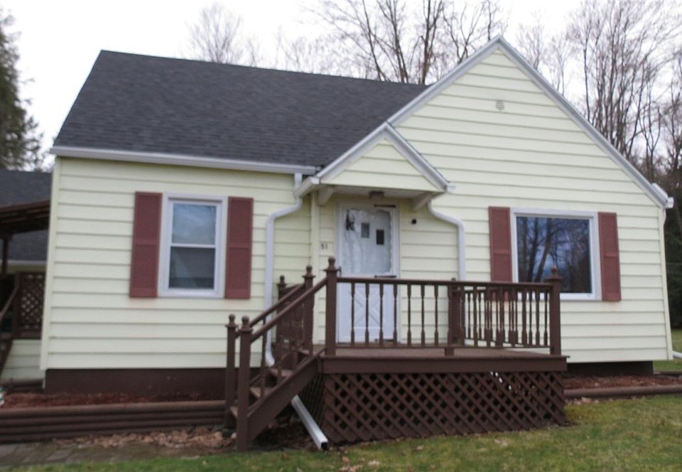 1st image of 51 Overlook Dr