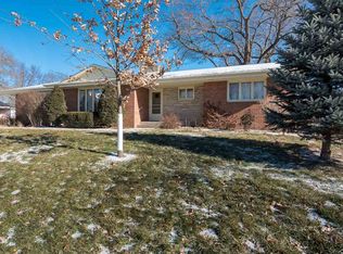 40 N Lowell St, Iowa City, IA 52245