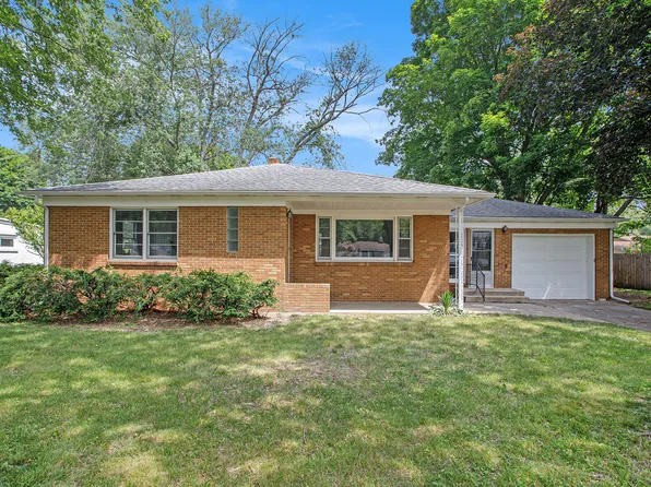 469 Gary Ave, Benton Harbor, MI 49022