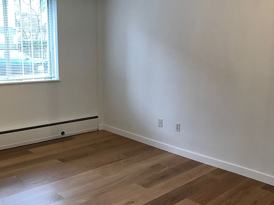 1st image of 1906 Nelson St #704