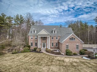 78 Rolling Woods Dr, Bedford, NH 03110