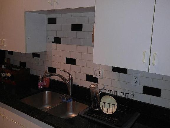 5th image of 4837 N Kenmore Ave APT 1F