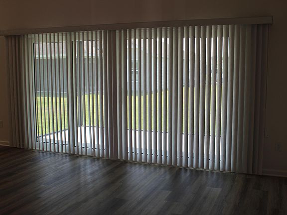 4th image of 541 Cherry Creek Way
