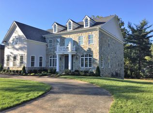 11748 Gainsborough Rd, Potomac, MD 20854