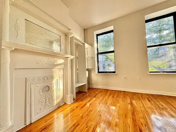 551 Seneca Avenue image 1 of 23