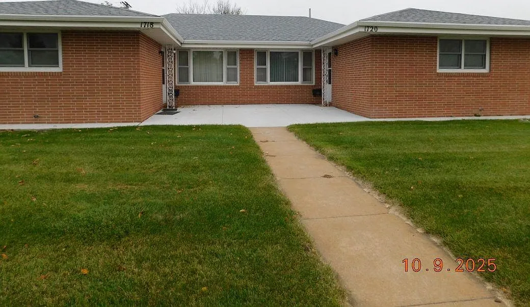3 bed, 1194 sqft, $1,350 — Photo 1