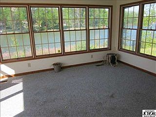 3rd image of 868 Country Squire Blvd